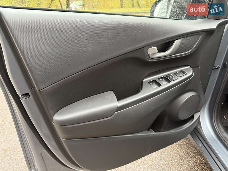 Позашляховик / Кросовер Hyundai Kona 2020 в Києві