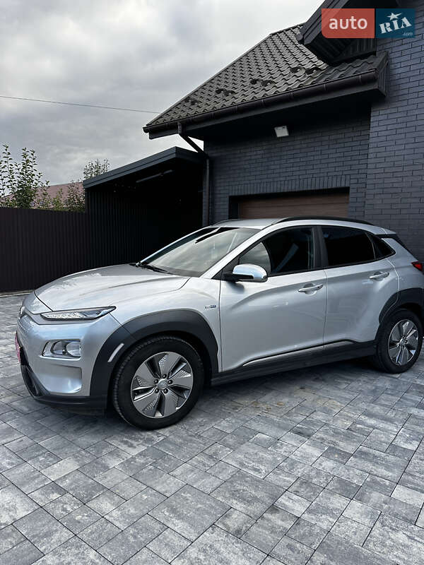 Внедорожник / Кроссовер Hyundai Kona 2020 в Луцке фото 3 Внедорожник / Кроссовер Hyundai Kona 2020 в Луцке