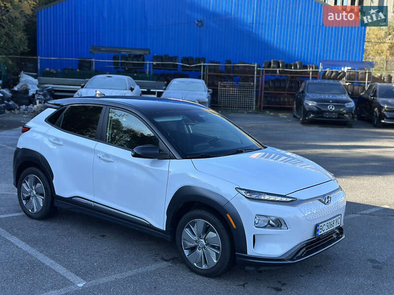 Внедорожник / Кроссовер Hyundai Kona 2021 в Львове