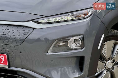 Внедорожник / Кроссовер Hyundai Kona 2020 в 