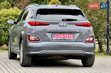 Внедорожник / Кроссовер Hyundai Kona 2020 в 