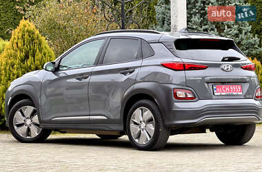 Внедорожник / Кроссовер Hyundai Kona 2020 в 