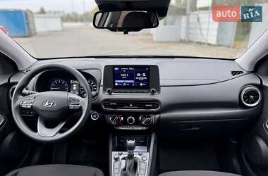 Внедорожник / Кроссовер Hyundai Kona 2021 в 