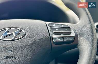 Внедорожник / Кроссовер Hyundai Kona 2021 в 