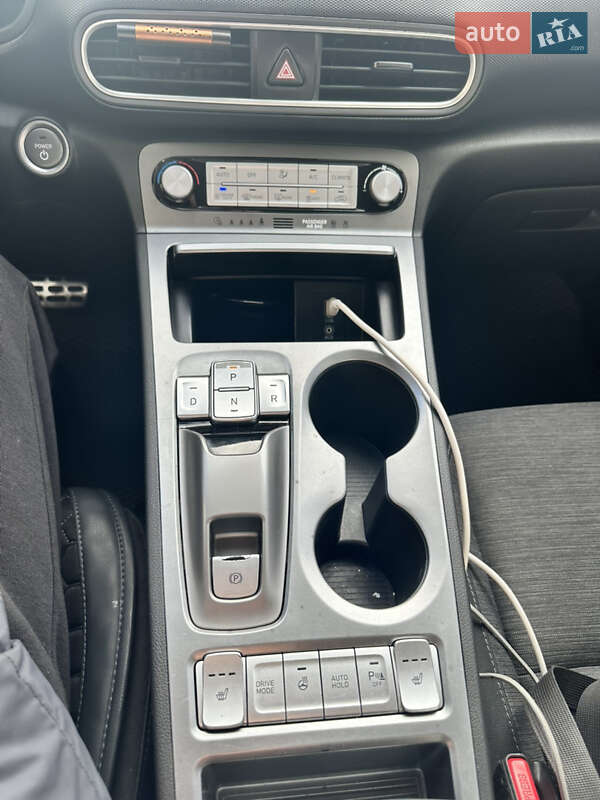 Внедорожник / Кроссовер Hyundai Kona 2018 в Хмельницком