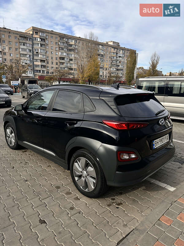 Внедорожник / Кроссовер Hyundai Kona 2020 в Одессе