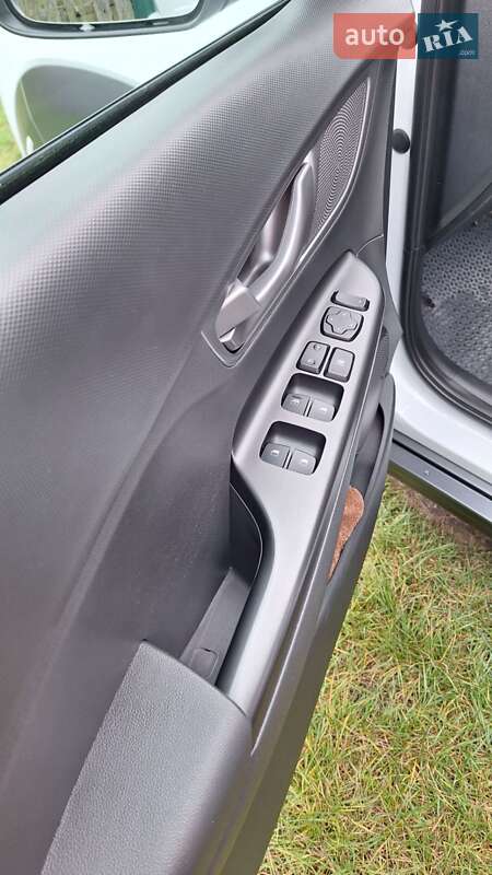 Внедорожник / Кроссовер Hyundai Kona 2020 в Радомышле