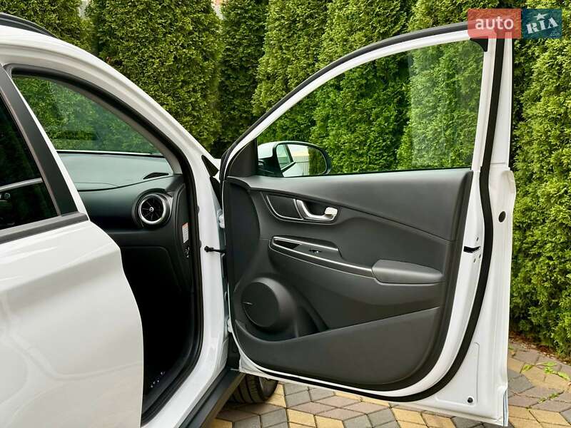 Внедорожник / Кроссовер Hyundai Kona 2022 в Самборе