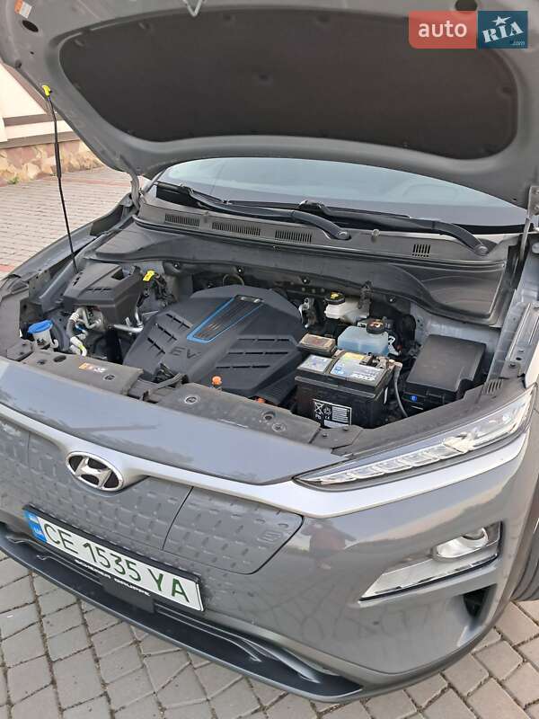 Внедорожник / Кроссовер Hyundai Kona 2020 в Черновцах