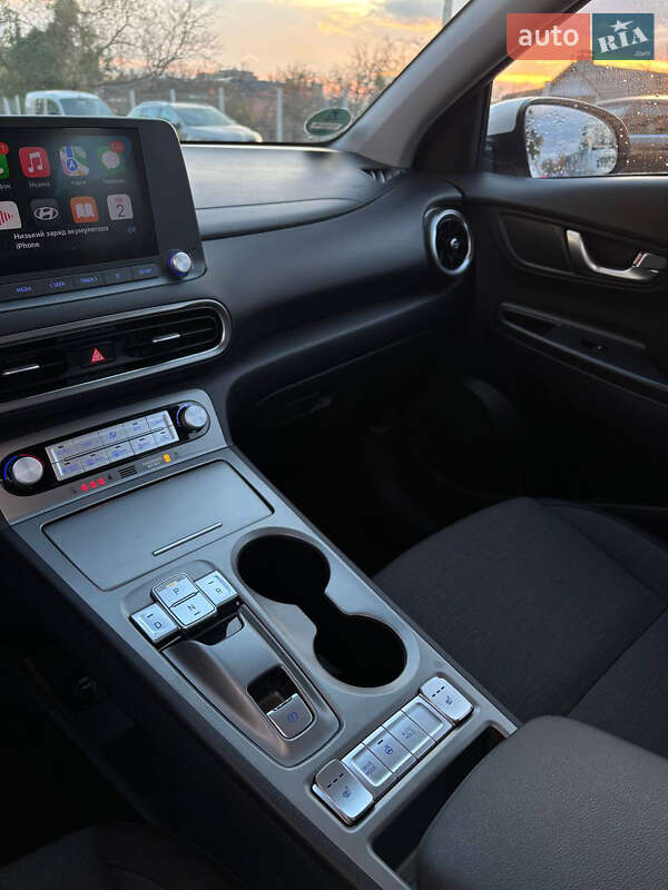 Внедорожник / Кроссовер Hyundai Kona 2022 в Львове