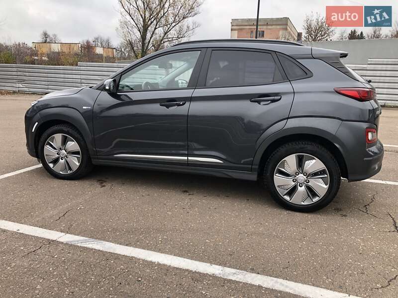 Внедорожник / Кроссовер Hyundai Kona 2020 в Ровно