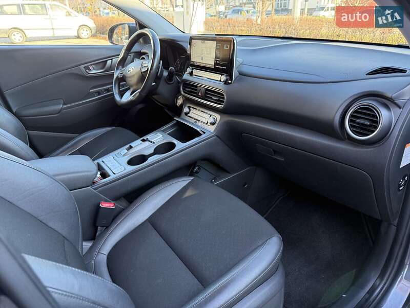 Позашляховик / Кросовер Hyundai Kona 2020 в Ужгороді