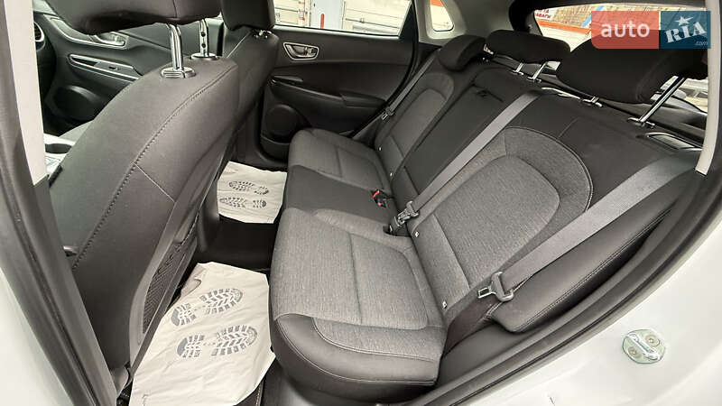 Внедорожник / Кроссовер Hyundai Kona 2020 в Киеве