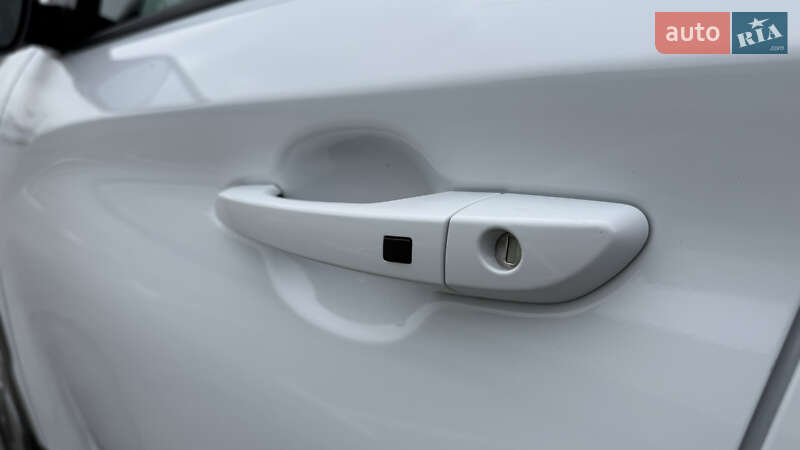 Внедорожник / Кроссовер Hyundai Kona 2020 в Киеве