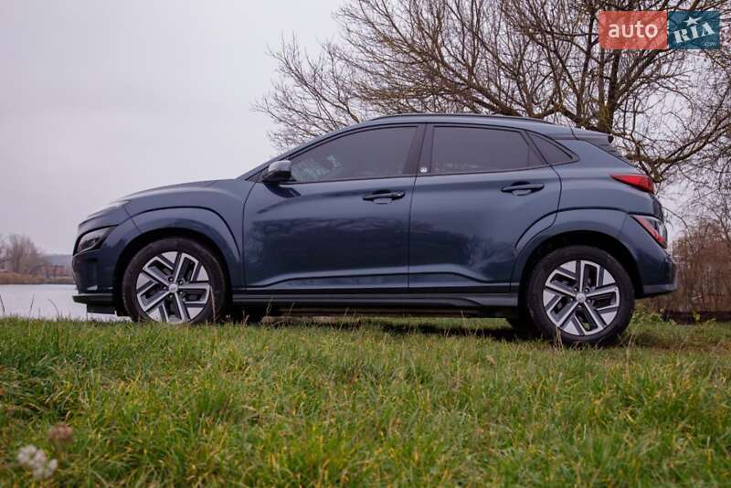 Внедорожник / Кроссовер Hyundai Kona 2023 в Бердичеве