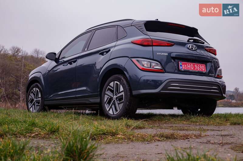Внедорожник / Кроссовер Hyundai Kona 2023 в Бердичеве