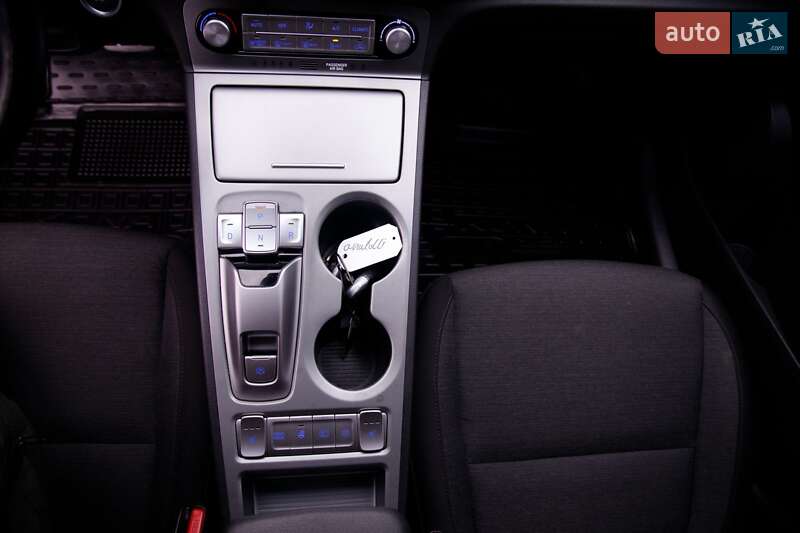 Внедорожник / Кроссовер Hyundai Kona 2023 в Бердичеве