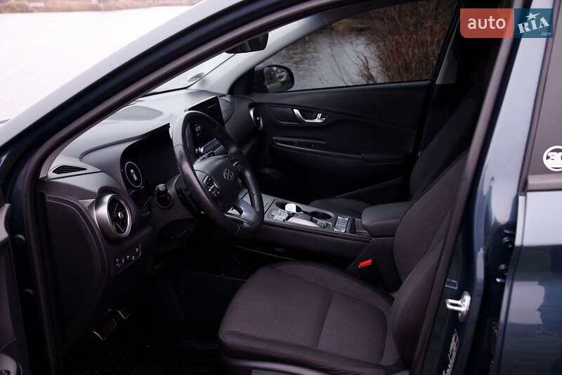 Внедорожник / Кроссовер Hyundai Kona 2023 в Бердичеве