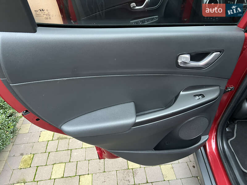 Внедорожник / Кроссовер Hyundai Kona 2021 в Луцке