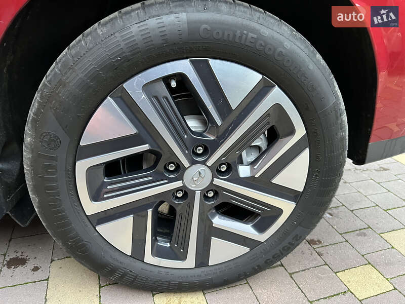 Внедорожник / Кроссовер Hyundai Kona 2021 в Луцке