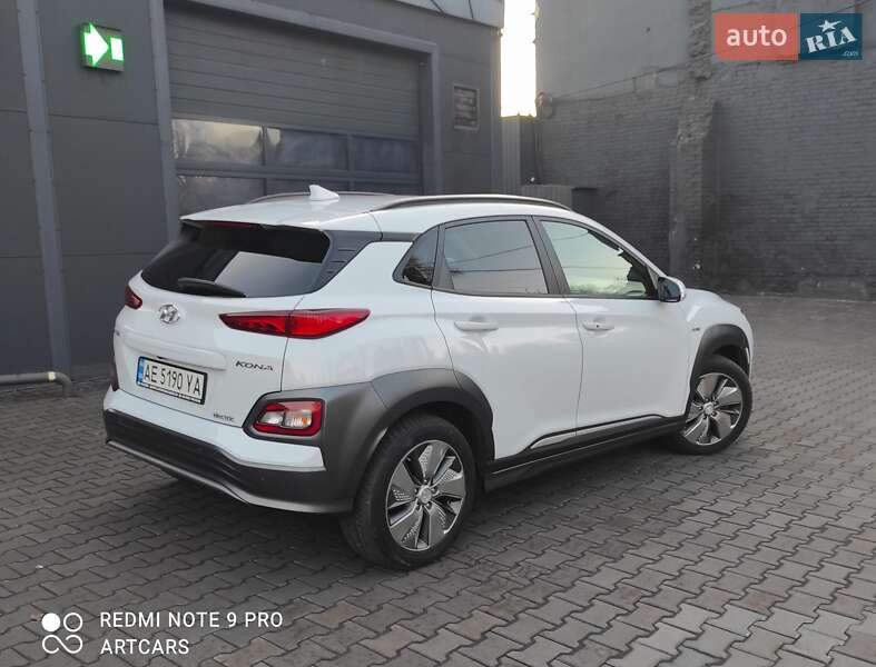 Внедорожник / Кроссовер Hyundai Kona 2019 в Каменском