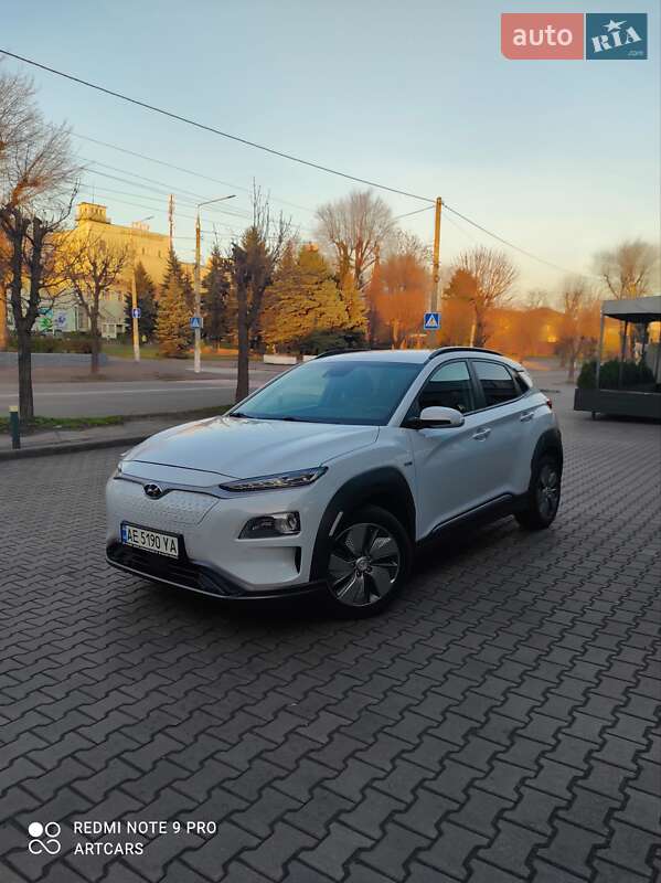 Внедорожник / Кроссовер Hyundai Kona 2019 в Каменском