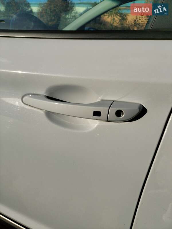 Внедорожник / Кроссовер Hyundai Kona 2020 в Львове фото 24 Внедорожник / Кроссовер Hyundai Kona 2020 в Львове