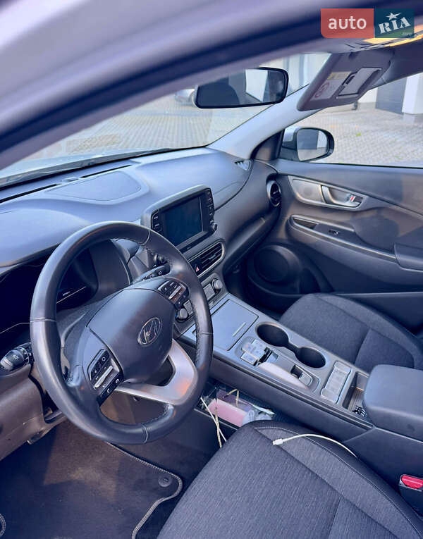 Внедорожник / Кроссовер Hyundai Kona 2020 в Самборе