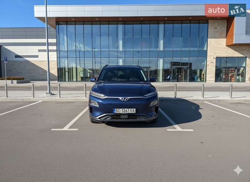 Внедорожник / Кроссовер Hyundai Kona 2020 в Тернополе