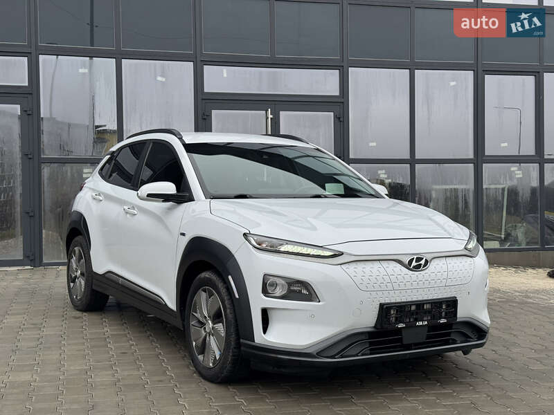 Внедорожник / Кроссовер Hyundai Kona 2018 в Тернополе