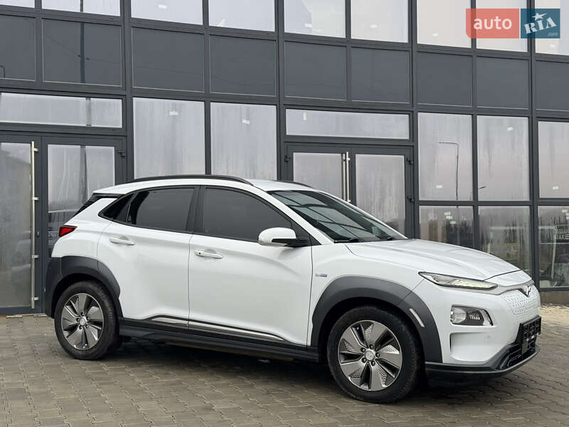 Внедорожник / Кроссовер Hyundai Kona 2018 в Тернополе