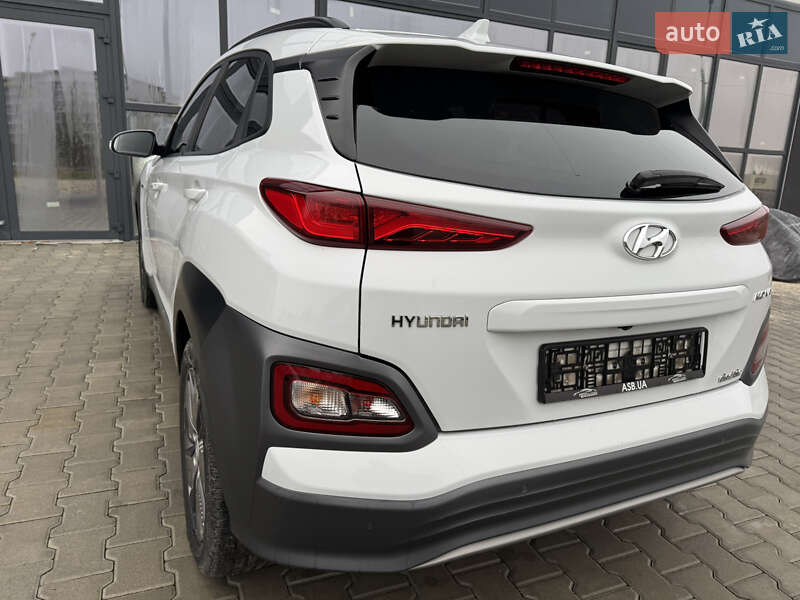 Внедорожник / Кроссовер Hyundai Kona 2018 в Тернополе