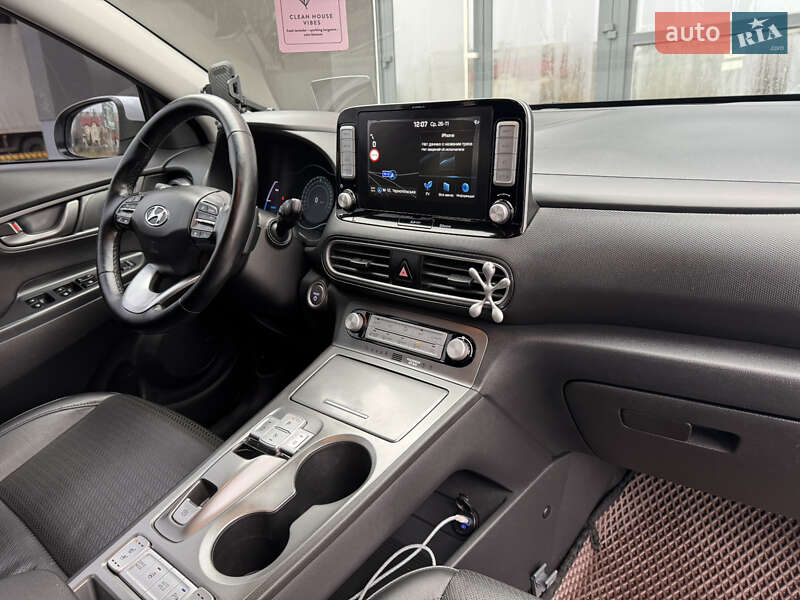 Внедорожник / Кроссовер Hyundai Kona 2018 в Тернополе