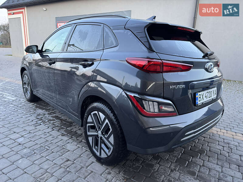 Внедорожник / Кроссовер Hyundai Kona 2023 в Хмельницком