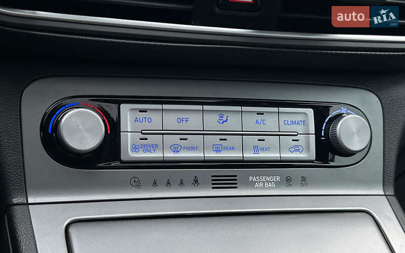 Внедорожник / Кроссовер Hyundai Kona 2019 в Львове