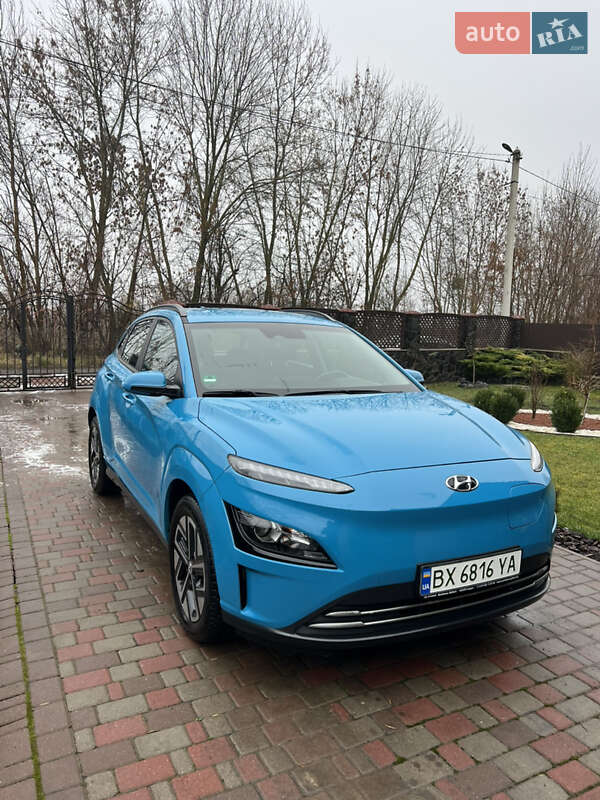 Внедорожник / Кроссовер Hyundai Kona 2022 в Хмельницком