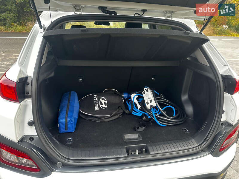 Внедорожник / Кроссовер Hyundai Kona 2021 в Ужгороде фото 16 Внедорожник / Кроссовер Hyundai Kona 2021 в Ужгороде