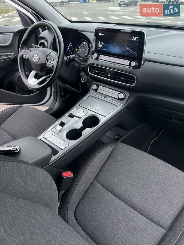 Внедорожник / Кроссовер Hyundai Kona 2020 в Житомире