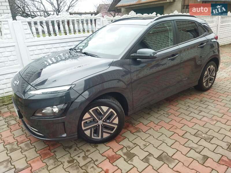 Внедорожник / Кроссовер Hyundai Kona 2021 в Звягеле