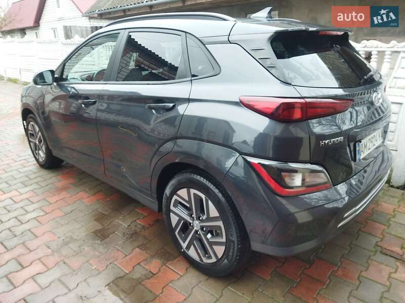 Внедорожник / Кроссовер Hyundai Kona 2021 в Звягеле