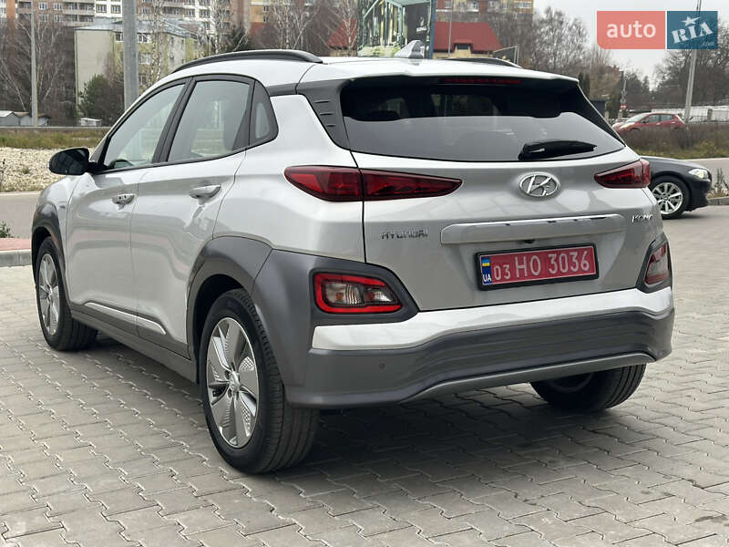 Позашляховик / Кросовер Hyundai Kona 2020 в Тернополі