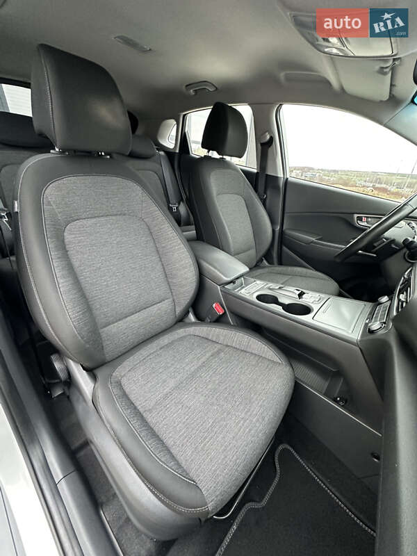 Позашляховик / Кросовер Hyundai Kona 2020 в Тернополі