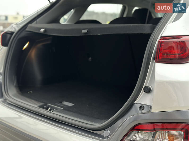 Позашляховик / Кросовер Hyundai Kona 2020 в Тернополі