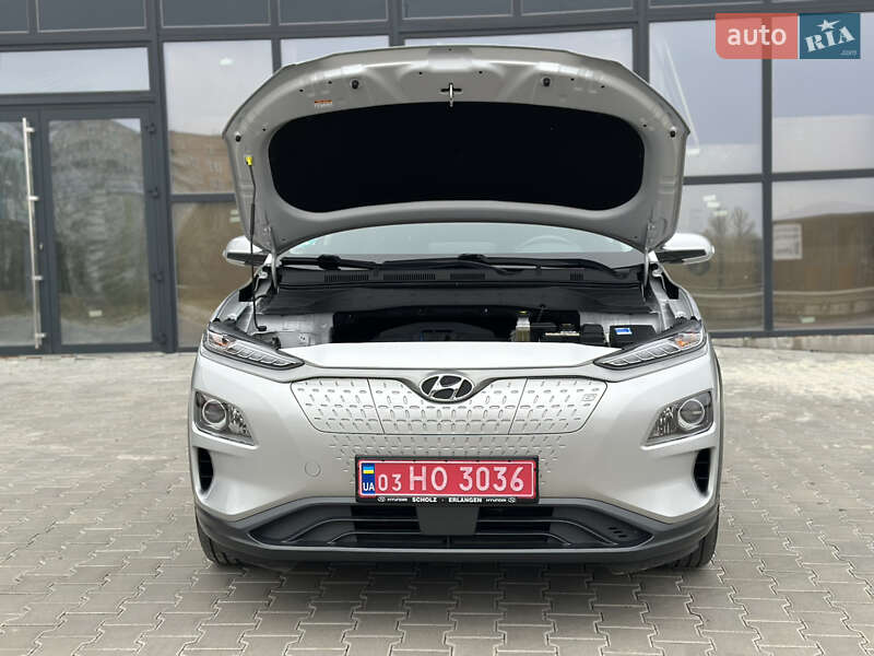 Позашляховик / Кросовер Hyundai Kona 2020 в Тернополі