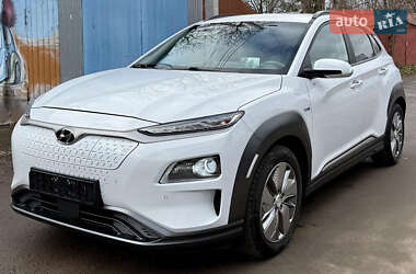 Внедорожник / Кроссовер Hyundai Kona 2020 в Львове