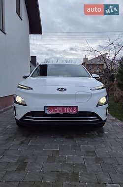 Внедорожник / Кроссовер Hyundai Kona 2023 в Луцке