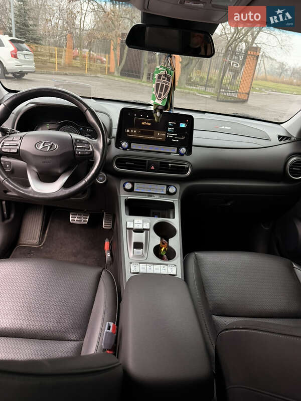 Внедорожник / Кроссовер Hyundai Kona 2020 в Александрие