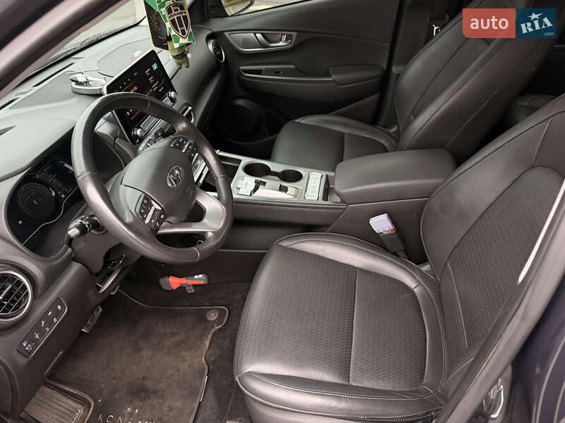 Внедорожник / Кроссовер Hyundai Kona 2020 в Александрие