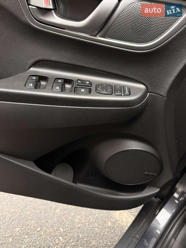 Внедорожник / Кроссовер Hyundai Kona 2020 в Александрие