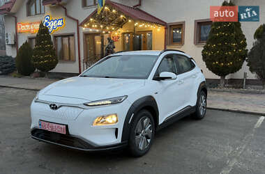Внедорожник / Кроссовер Hyundai Kona 2021 в Тернополе